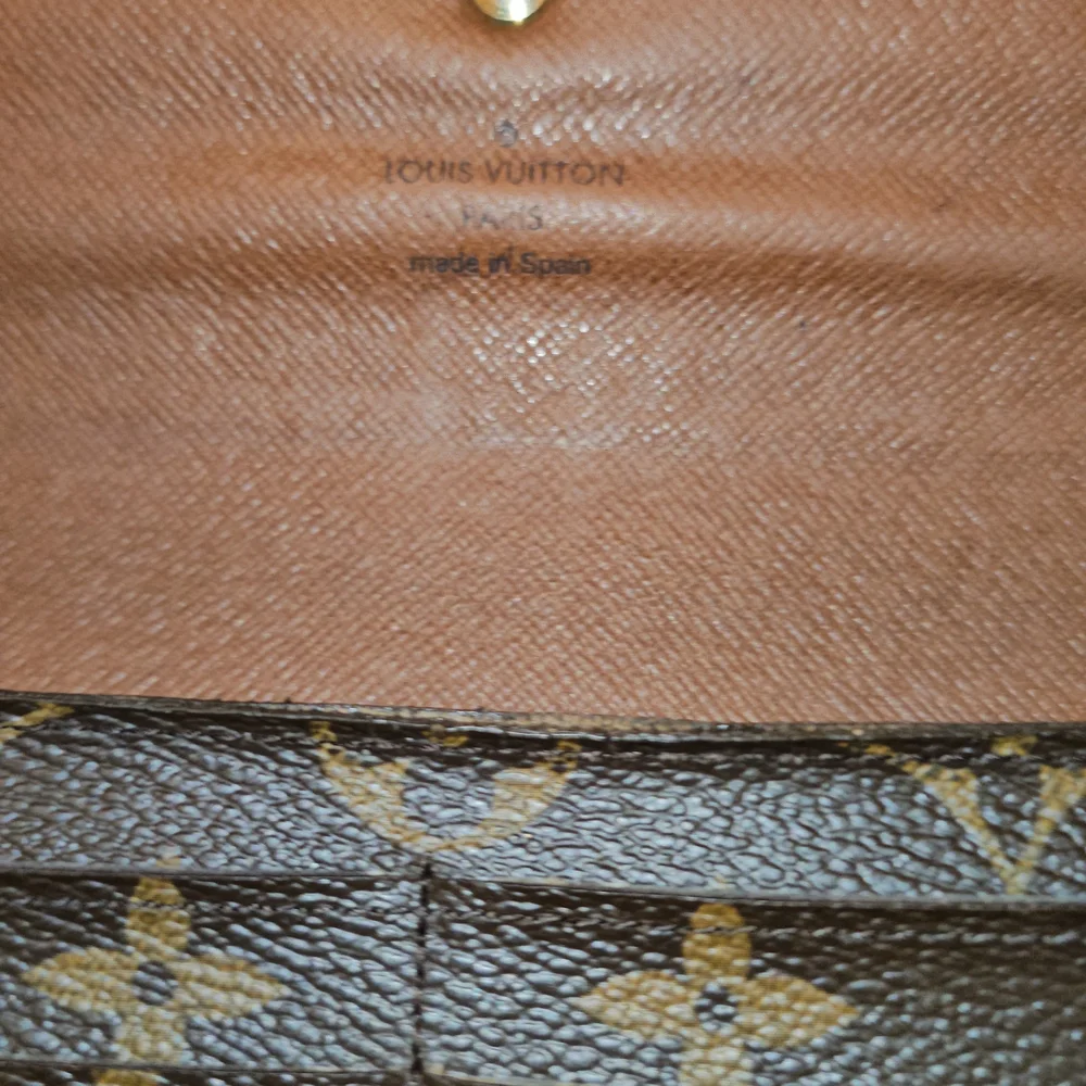 LOUIS VUITTON Luxury Brown Designer Chain Wallet - Picture 10 of 16